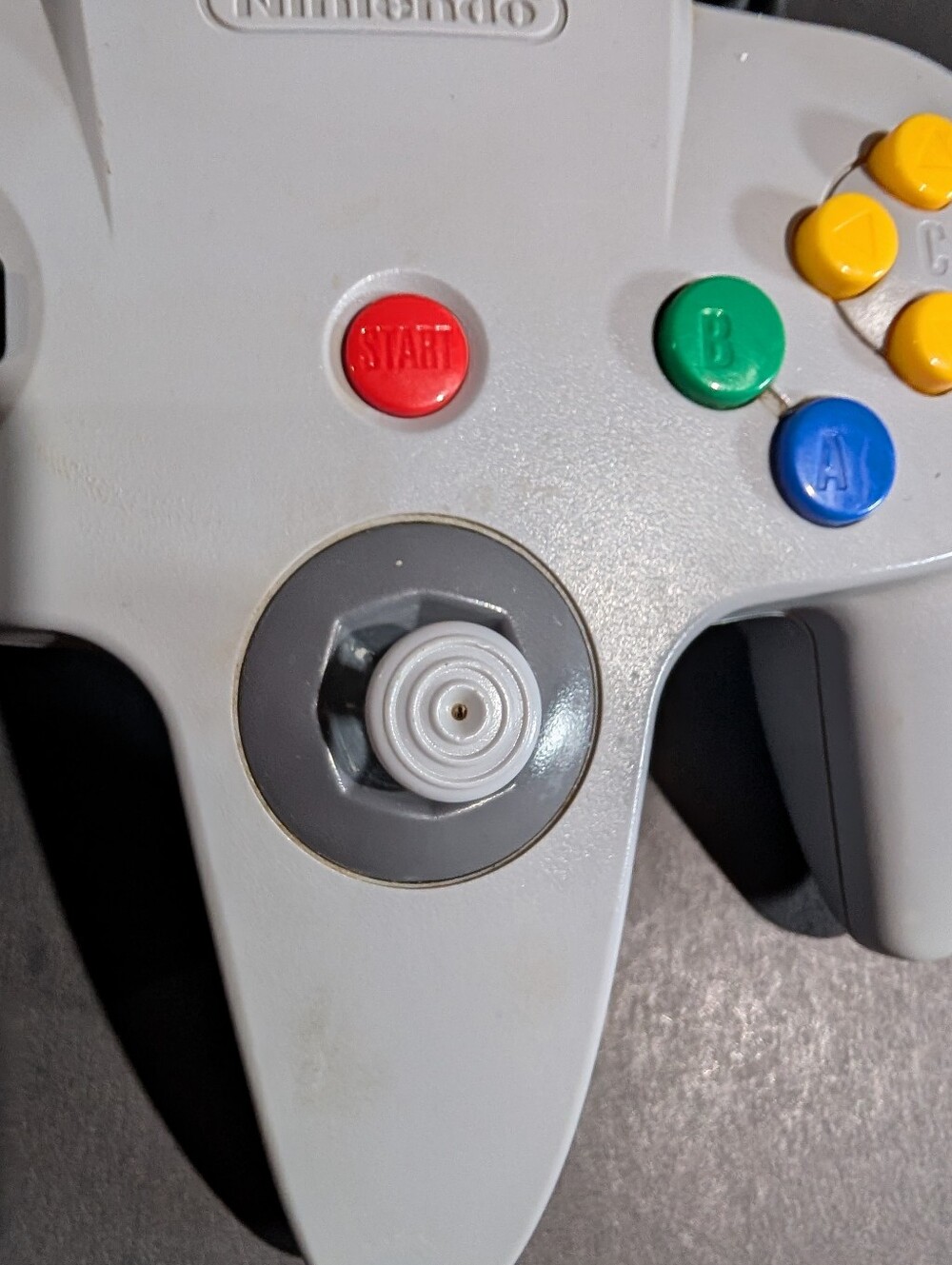 Lot Of 2 N64 Video Game Controllers Gray Tested And Works Nintendo NUS-005 - Picture 4 of 12